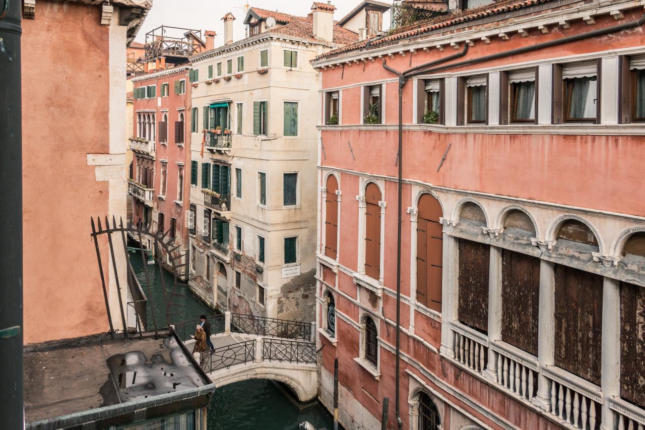 La Fenice Double Canal View Veneza Exterior foto
